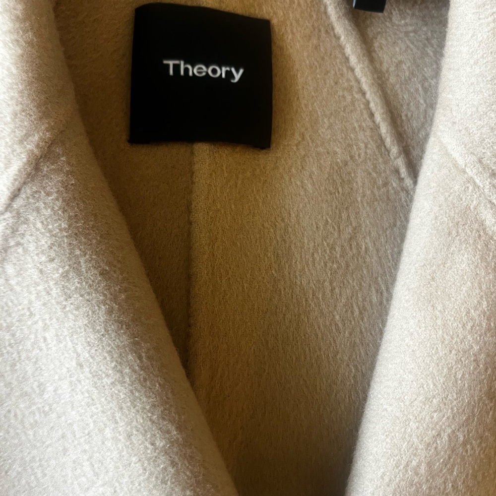 Theory Women's Cream Wool/ Cashmere Blend Coat